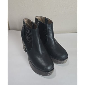 Paruolo Black Leather Pebbled Side Zip Block Heels Ankle Bootie Womans EU SZ 38